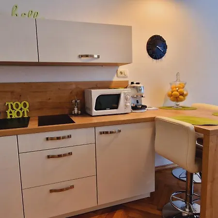 Apartment Medea 3 With Private Parking