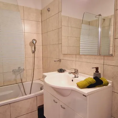 Medea 3 With Private Parking Opatija