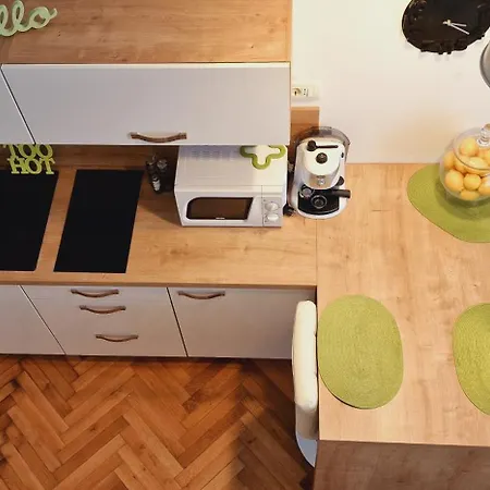 Medea 3 With Private Parking Apartment